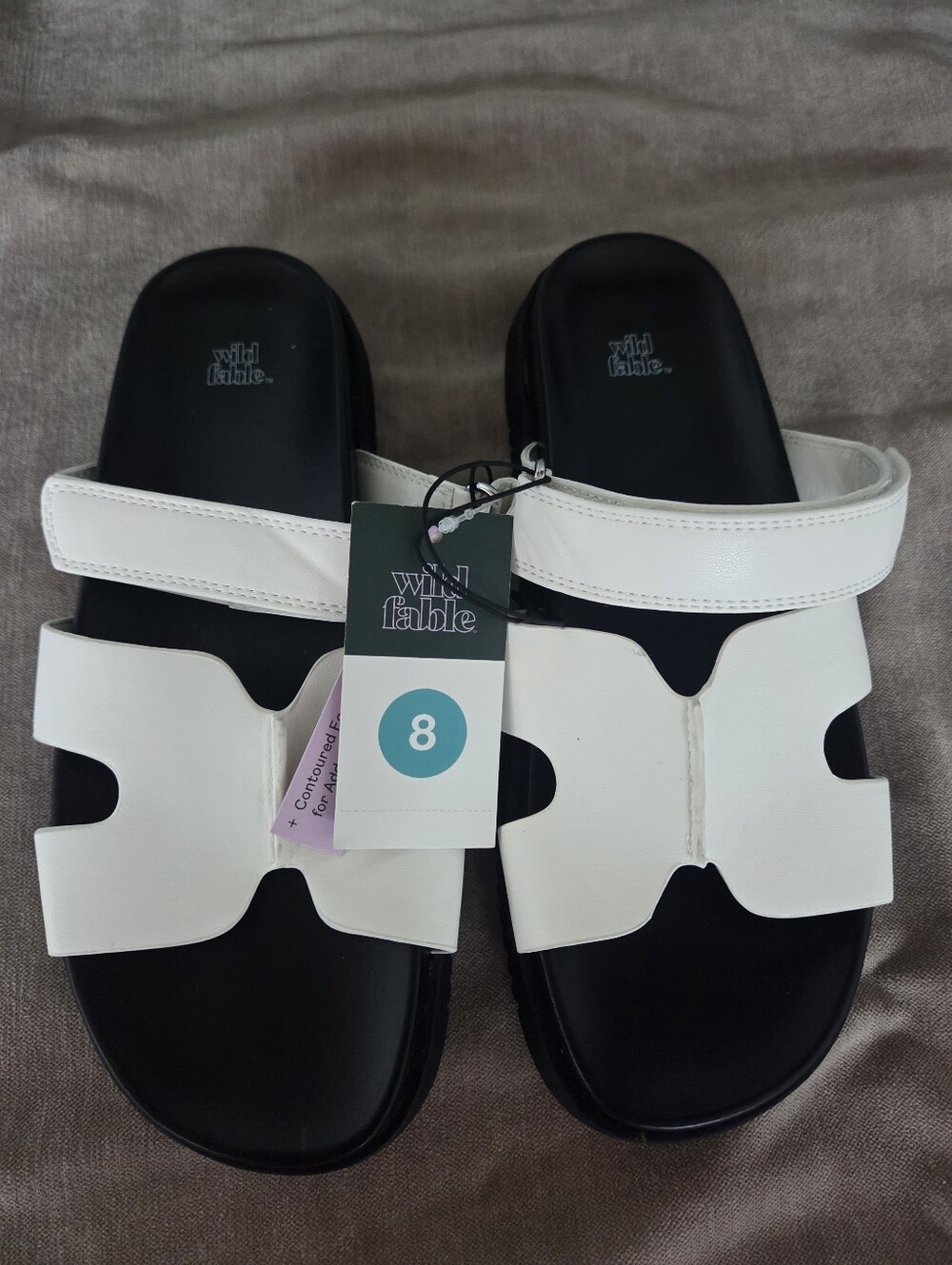 Wild Fable White and Black Slide Sandals NEW size 8